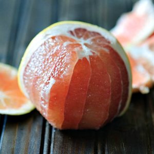 Łatwy przepis na peeling grejpfrutowy