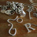 Jak sobie poradzić z czyszczeniem srebra?