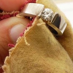 Jak oczyścić srebro z nalotu?