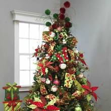 Jak pięknie ubrać choinkę?