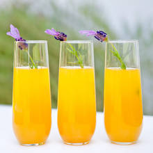 Przepis na brzoskwiniowego drinka Bellini