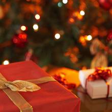 Czego nie powinno się kupować kobiecie na Boże Narodzenie?