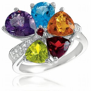 Jak czyścić biżuterię domowymi sposobami – kamienie szlachetne