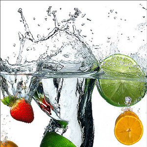 Dbaj o odpowiednie nawodnienie organizmu dziecka