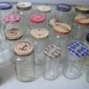 Jak skutecznie usunąć etykietkę ze słoika?