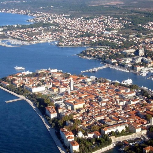Jakie atrakcje turystyczne odnajdziesz w Zadarze?