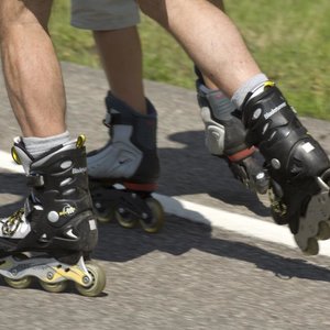 O czym pamiętać przed pierwszą jazdą na rolkach?