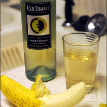 Przepis na galaretkę winną z bananami