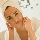 Jak pielęgnować skórę po dwudziestce?