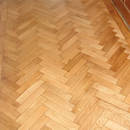 Jak odnowić zniszczony parkiet?