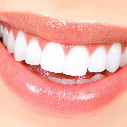 Jak radzić sobie z nadwrażliwością zębów?