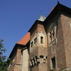 Zamek i fortyfikacje