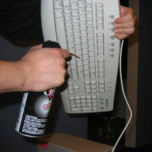 Jak czyścić klawiaturę?