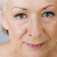 Długa młodość – sposoby na zmarszczki na twarzy