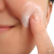 Jak wybrać odpowiedni krem do twarzy?