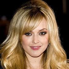 Długa figlarna grzywka