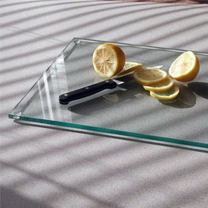 Deski szklane i kamienne