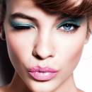 Jak prawidłowo i precyzyjnie wykonać makijaż?