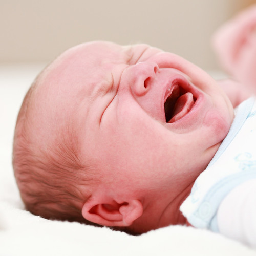 Jakie mogą być powody płaczu niemowlaka?