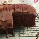 Przepis na murzynka z dżemem wiśniowym i kremem czekoladowym