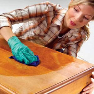 Jak konserwować meble drewniane?