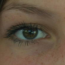 Jak zlikwidować cienie i opuchnięcia pod oczami?