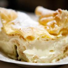 Przepis na ciasto z kremem budyniowym (Karpatka)