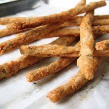 Przepis na drożdżowe paluchy z serem