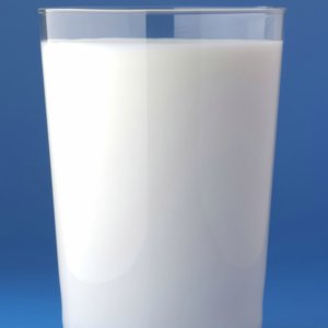 Mleko, miód, awokado i oliwa z oliwek