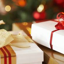 Jak można ozdobić opakowanie na prezent?