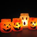Halloweenowe lampiony ze słoików