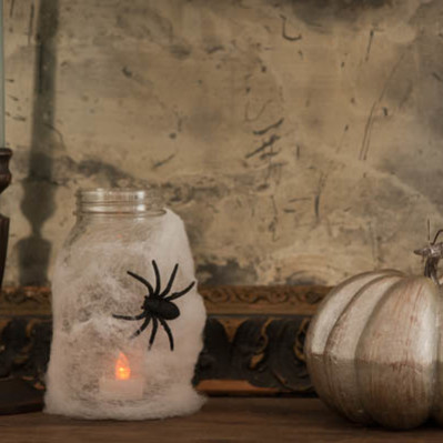 Jak zrobić halloweenowy lampion ze słoika i waty?