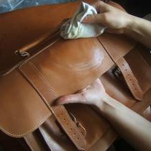 Jak pielęgnować wyroby ze skóry?