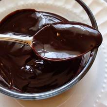 Jak przygotować polewę czekoladową?