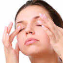 Łzawiące oczy – jak im pomóc domowymi sposobami?