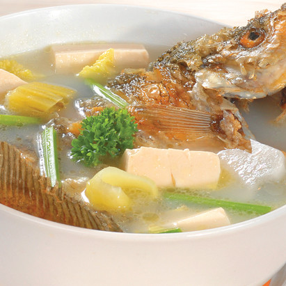 Jak ugotować zupę rybną z karpia?