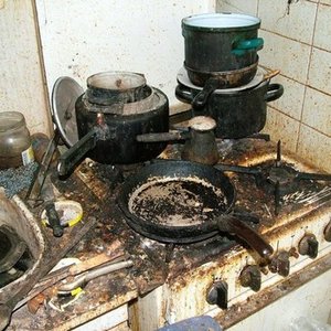 Wytrzyj plamy z oleju