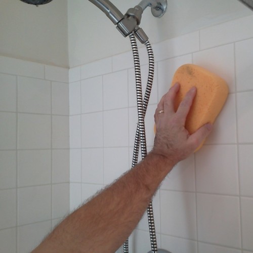 W jaki sposób wyczyścić kabinę prysznicową?