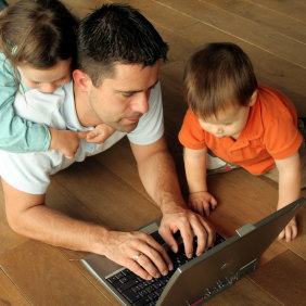 Naucz domowników, że pracujesz