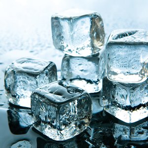 Kostki lodu i płatki owsiane