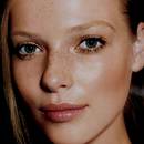 Jak skutecznie pielęgnować suchą cerę?