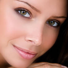 Jak poradzić sobie z trądzikiem różowatym domowymi sposobami?