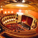 Jak poprawnie zachować się w operze?