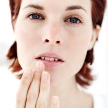 Jak poradzić sobie ze spierzchniętymi ustami?