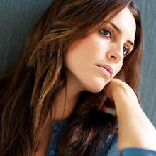 Jakie kolory powinna nosić brunetka?