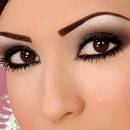 Jak za pomocą makijażu powiększyć oczy?