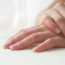 Jak wzmocnić strukturę paznokcia?