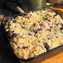 Jak upiec ciasto drożdżowe z sezonowych owoców?