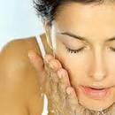 Jak dbać o tłustą cerę?