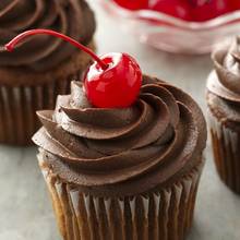 Przepis na babeczki czekoladowo-wiśniowe (przepis Nigelli Lawson)